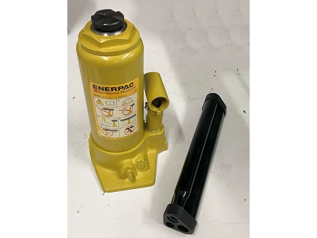 Hydraulische krik 8t - afbeelding 1 van  1