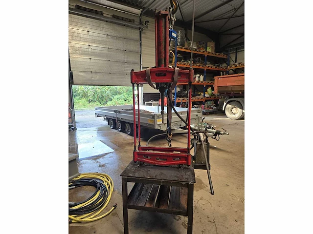 Hydraulische pers 60t - afbeelding 2 van  3