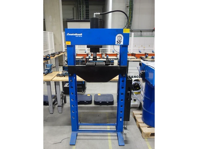 Hydraulische pers metallkraft - afbeelding 1 van  6