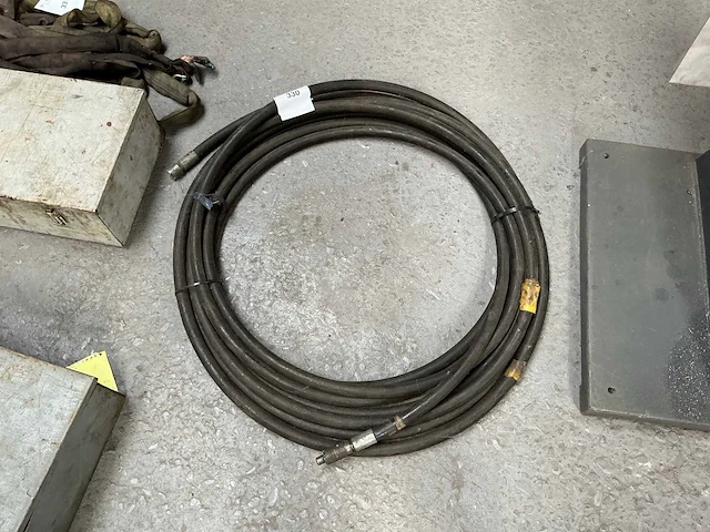 Hydraulische pers-slang - afbeelding 1 van  3