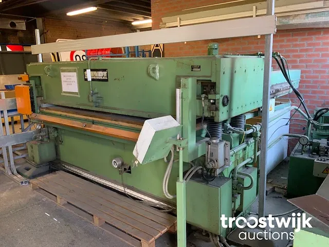Hydraulische pers - afbeelding 4 van  11