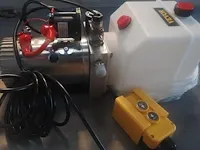 Hydraulische pomp 12v nieuw - afbeelding 1 van  1