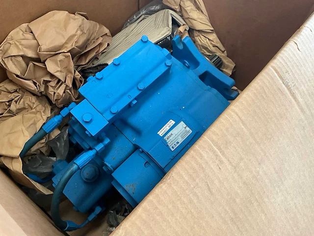 Hydraulische pomp/spare part eaton ref. 7640-032 - afbeelding 2 van  4