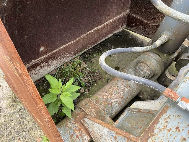 Hydraulische roterende 2-schalengrijper - afbeelding 8 van  9