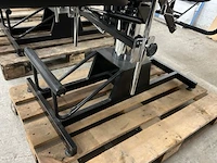 Hydraulische tattoostoel - afbeelding 8 van  10