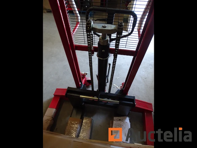 Hydraulische vorkheftruck stier - afbeelding 9 van  18