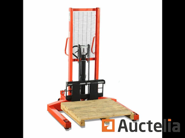 Hydraulische vorkheftruck stier - afbeelding 1 van  18