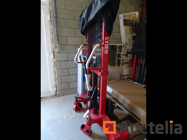Hydraulische vorkheftruck stier - afbeelding 12 van  18