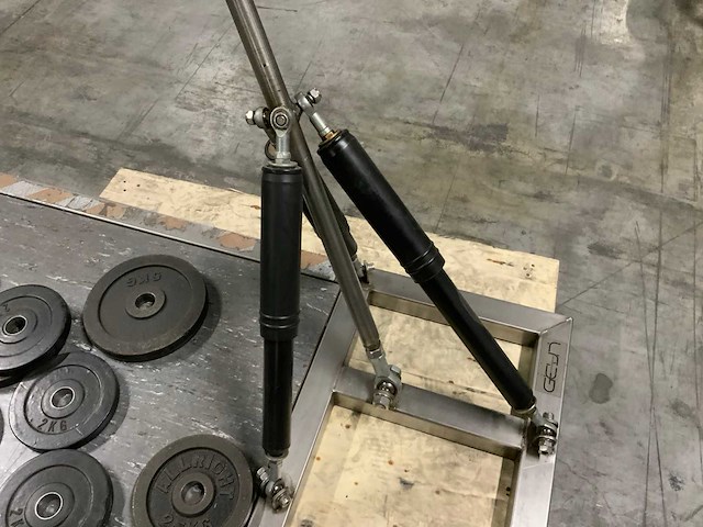 Hydro kinetics rowing pole incl schijven 30mm gas cilinder krachtstation - afbeelding 4 van  5