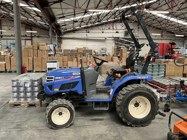 Hydrostatische tractor iseki tm3217 - afbeelding 12 van  22