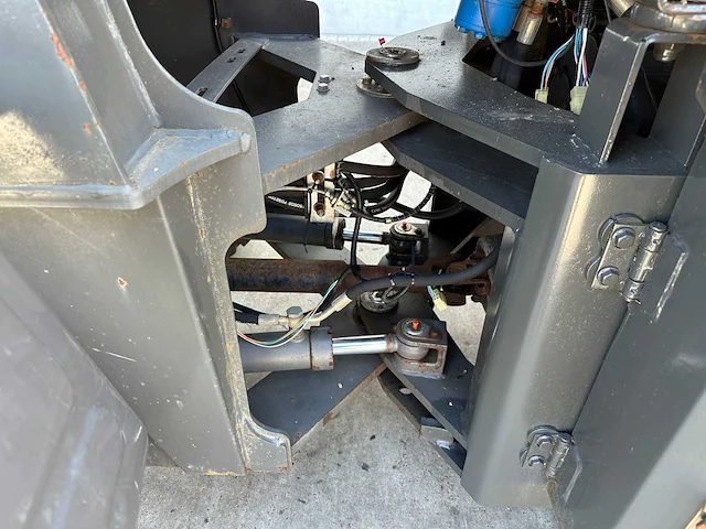 Hyload - 2021 - 3050 - shovel - afbeelding 5 van  44