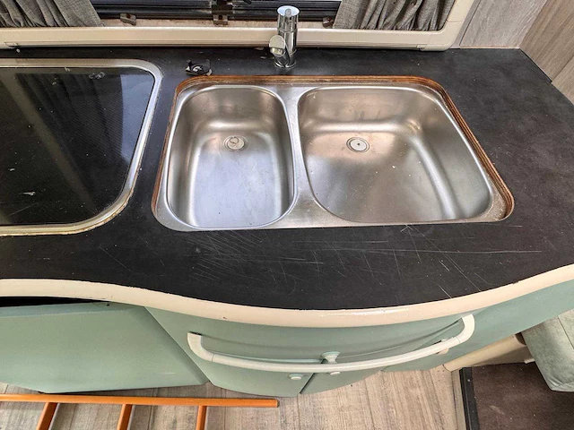 Hymer camper - afbeelding 18 van  36
