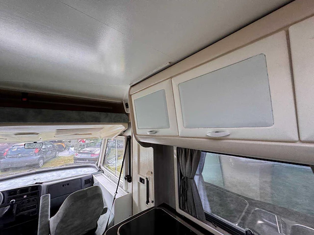 Hymer camper - afbeelding 25 van  36