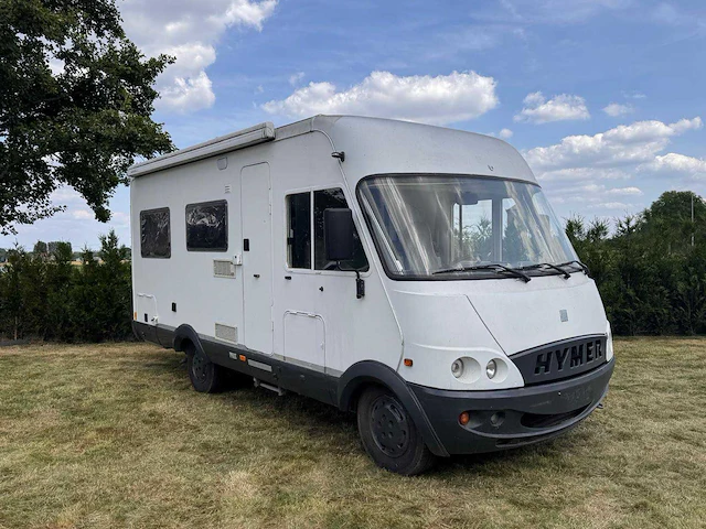 Hymer camper - afbeelding 32 van  36