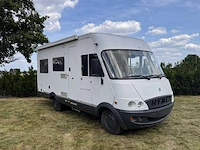 Hymer camper - afbeelding 32 van  36