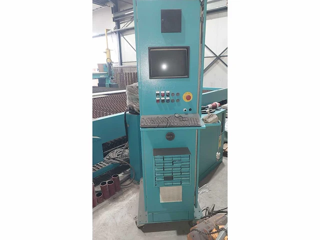 Hypertherm hd3070 plasmasnijmachine - afbeelding 9 van  11