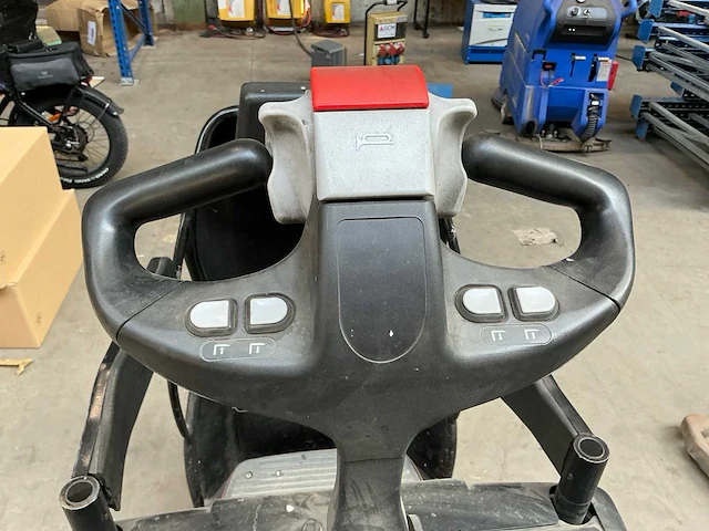 Hyster elektrische palletwagen - afbeelding 14 van  15