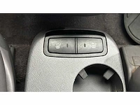 Hyundai - 2005 - tucson - personenauto - afbeelding 2 van  47