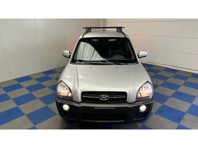Hyundai - 2005 - tucson - personenauto - afbeelding 22 van  47
