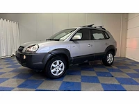 Hyundai - 2005 - tucson - personenauto - afbeelding 24 van  47