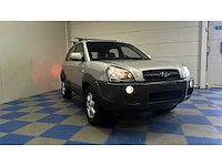 Hyundai - 2005 - tucson - personenauto - afbeelding 25 van  47