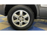 Hyundai - 2005 - tucson - personenauto - afbeelding 32 van  47