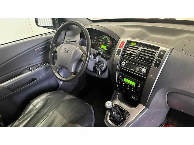 Hyundai - 2005 - tucson - personenauto - afbeelding 37 van  47