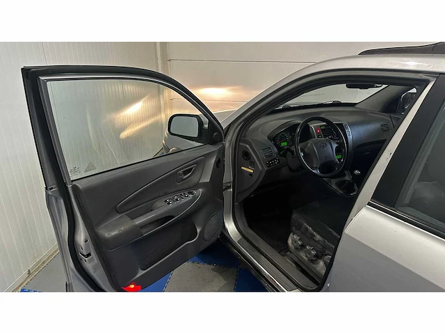 Hyundai - 2005 - tucson - personenauto - afbeelding 47 van  47