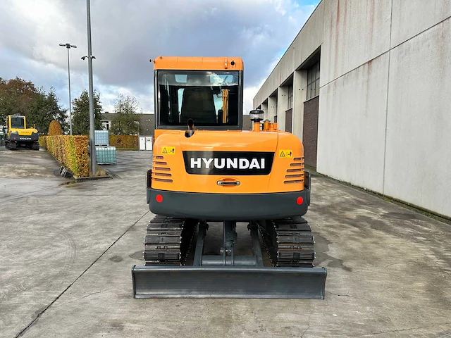 Hyundai - 2016 - rv60s - midigraafmachine - afbeelding 42 van  46
