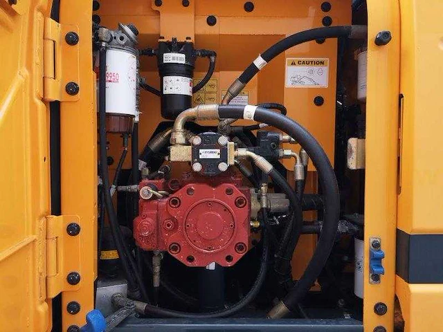 Hyundai - 2017 - hw140 - banden graafmachine - afbeelding 22 van  51