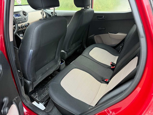 Hyundai - 2017 - i10 - i10 - personenauto - afbeelding 11 van  30