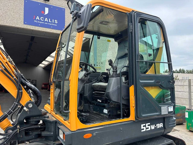 Hyundai - 2017 - r55w-9a - banden graafmachine - afbeelding 11 van  35