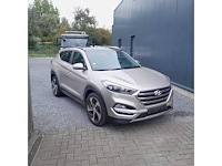 Hyundai - 2017 - tucson - personenauto - afbeelding 12 van  28