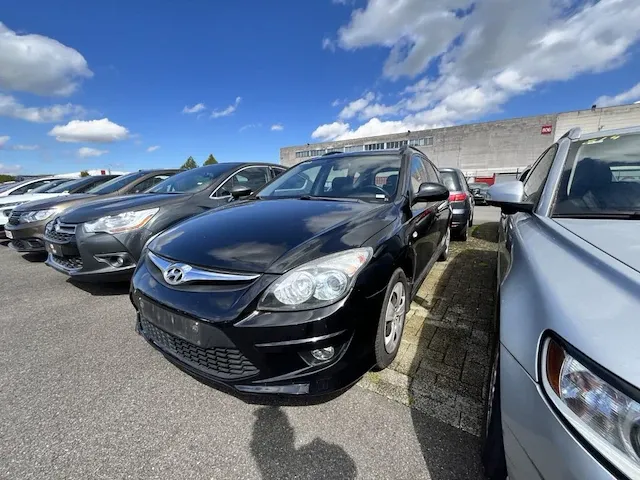 Hyundai 30 crosswagon pure, 2011 - afbeelding 1 van  26