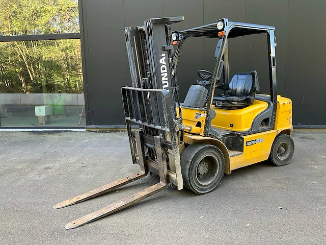 Hyundai 30d-7e vorkheftruck - afbeelding 1 van  24