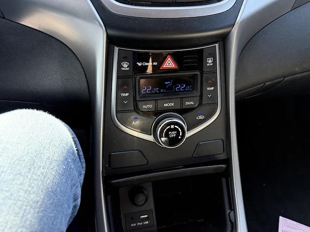 Hyundai elantra, 2015 - afbeelding 12 van  23