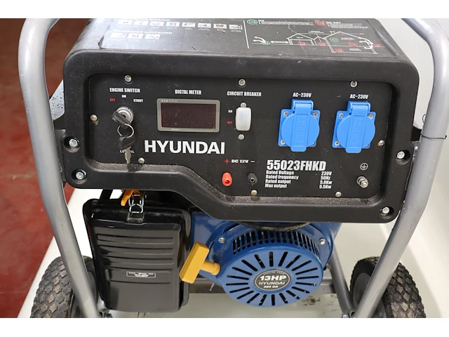Hyundai generator - afbeelding 2 van  3