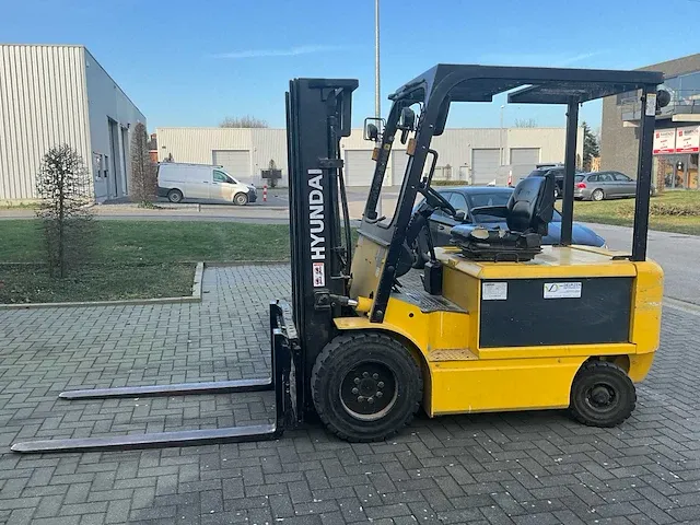 Hyundai hbf30-7 vorkheftruck - afbeelding 1 van  28