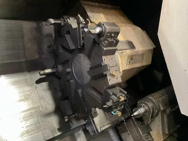 Hyundai hit-250c cnc draaibank - afbeelding 2 van  14