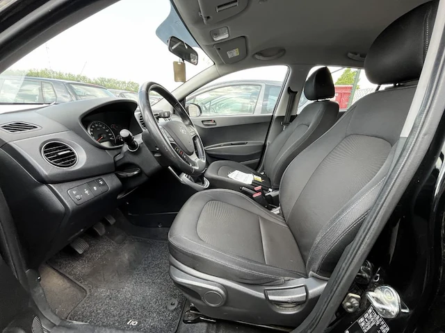 Hyundai i10 1.0i blackline 66, 2016 - afbeelding 6 van  28