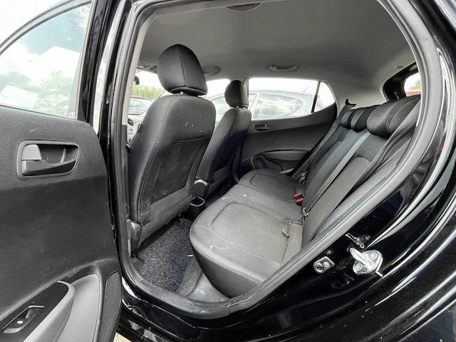 Hyundai i10 1.0i blackline 66, 2016 - afbeelding 8 van  28