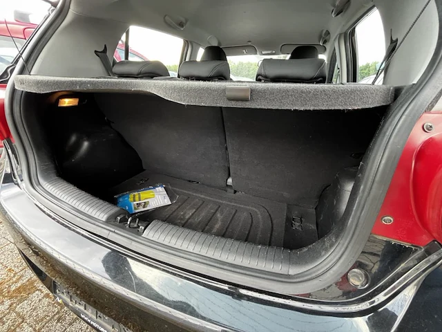 Hyundai i10 1.0i blackline 66, 2016 - afbeelding 13 van  28