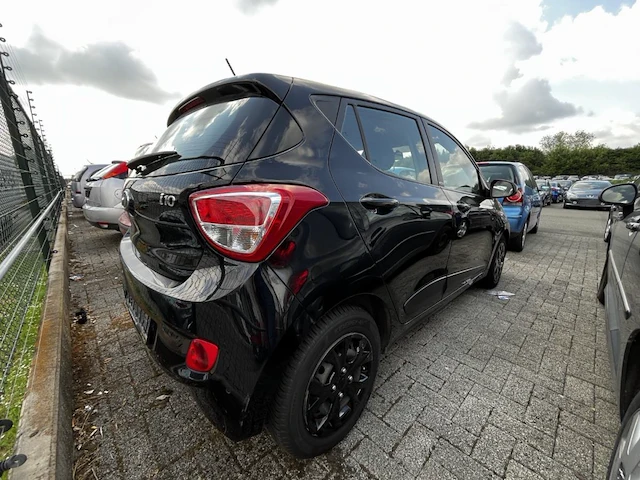 Hyundai i10 1.0i blackline 66, 2016 - afbeelding 23 van  28