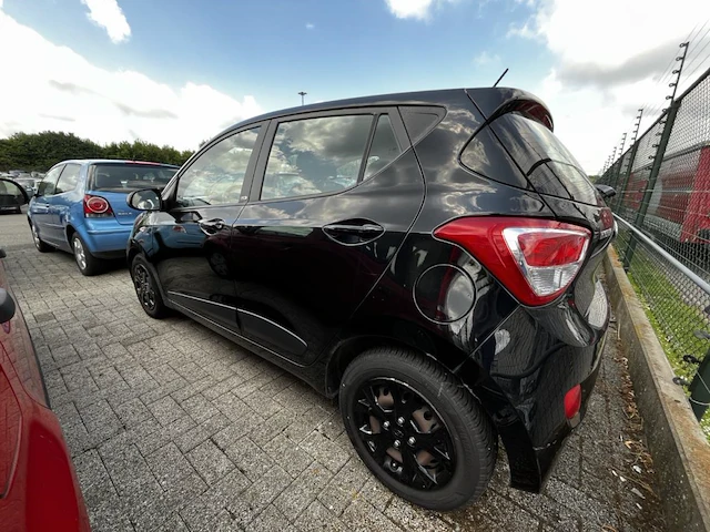 Hyundai i10 1.0i blackline 66, 2016 - afbeelding 24 van  28