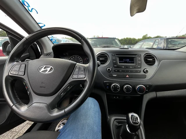 Hyundai i10 1.0i blackline 66, 2016 - afbeelding 26 van  28