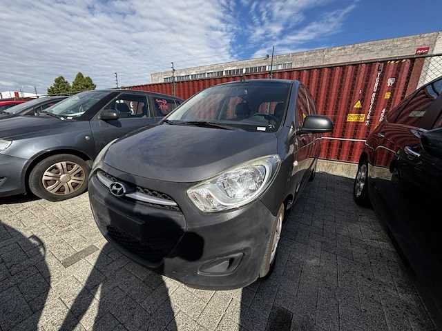 Hyundai i10 1.0i comfort bluedrive 69,2011 - afbeelding 1 van  27