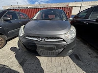 Hyundai i10 1.0i comfort bluedrive 69,2011 - afbeelding 12 van  27