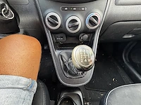 Hyundai i10 1.0i comfort bluedrive 69,2011 - afbeelding 27 van  27