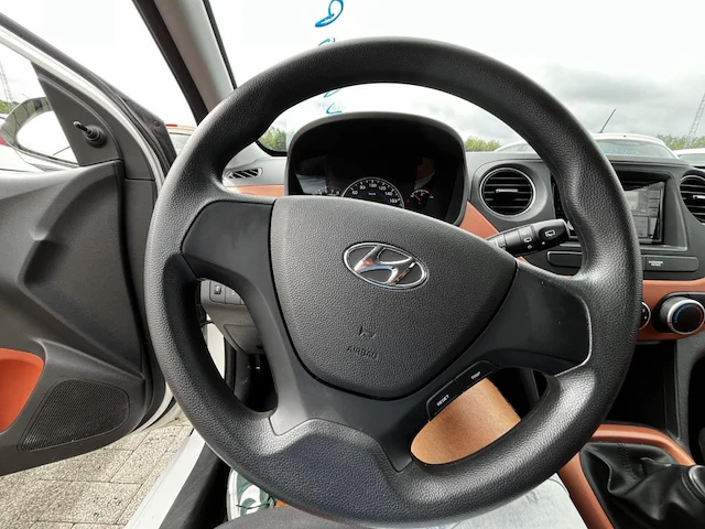 Hyundai i10 1.0i fun 66, 2015 - afbeelding 3 van  28