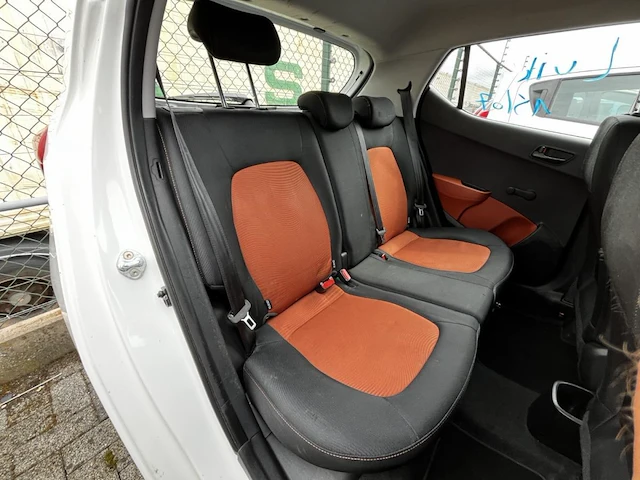 Hyundai i10 1.0i fun 66, 2015 - afbeelding 14 van  28